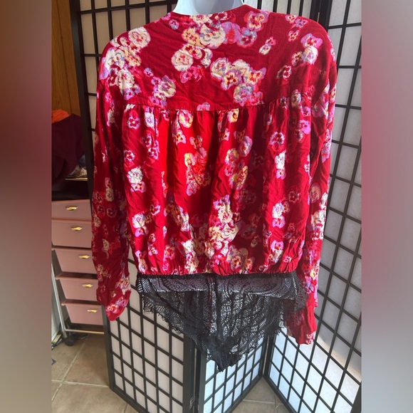 Free People Forties Feels Bodysuit Size Large Floral Red Bell Sleeve Lace Boho - Picture 8 of 9